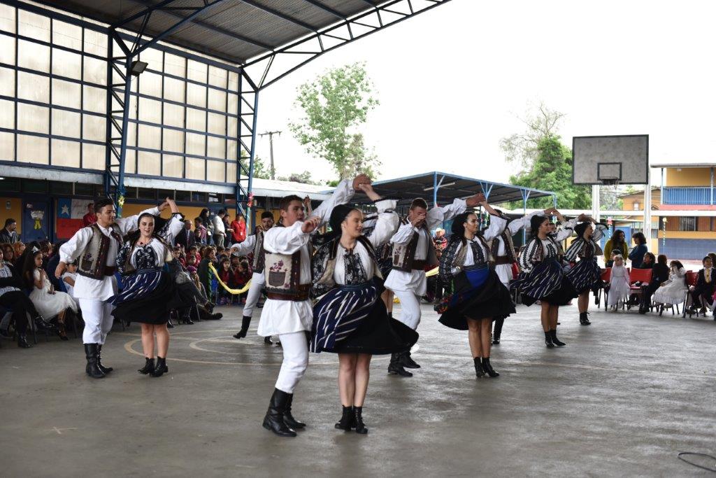 Ansamblul Folcloric Sinca Noua in Macul Chile 2017, Reprezentatie la Colegio JOSE BERNARDO SUAREZ